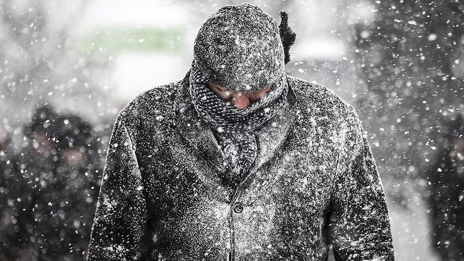 Valilik sosyal medyadan duyurdu: İstanbul'a beklenen kar bu akşam geliyor