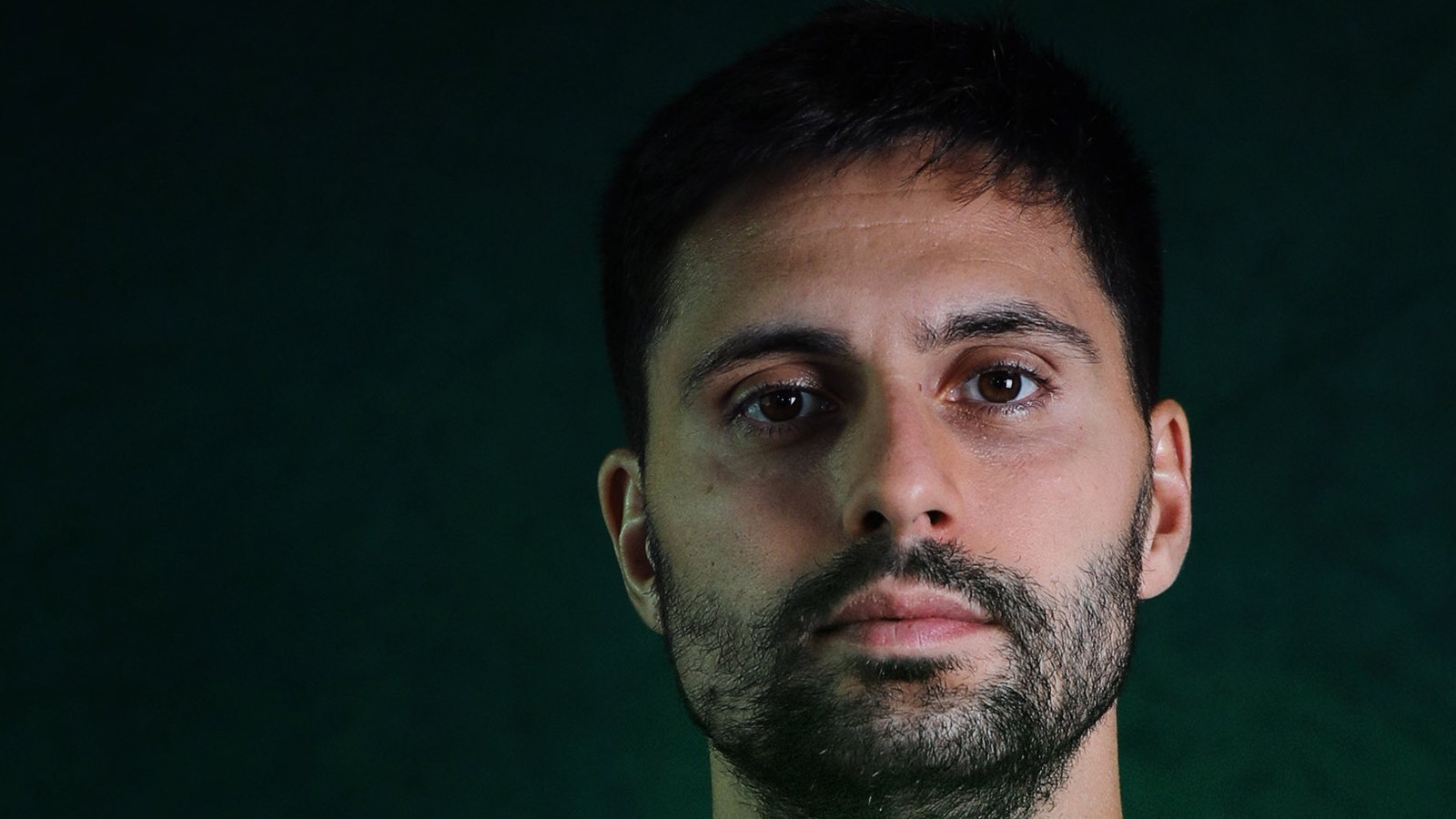 Süper Lig ekibi Kocaelispor'da Tarkan Serbest'in sözleşmesi feshedildi