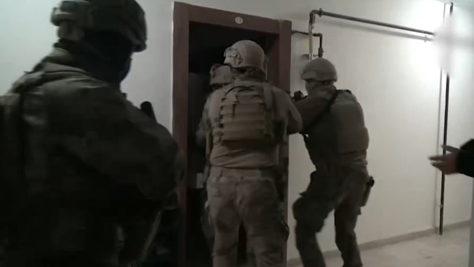 25 ilde eş zamanlı operasyon: 125 DEAŞ şüphelisi yakalandı