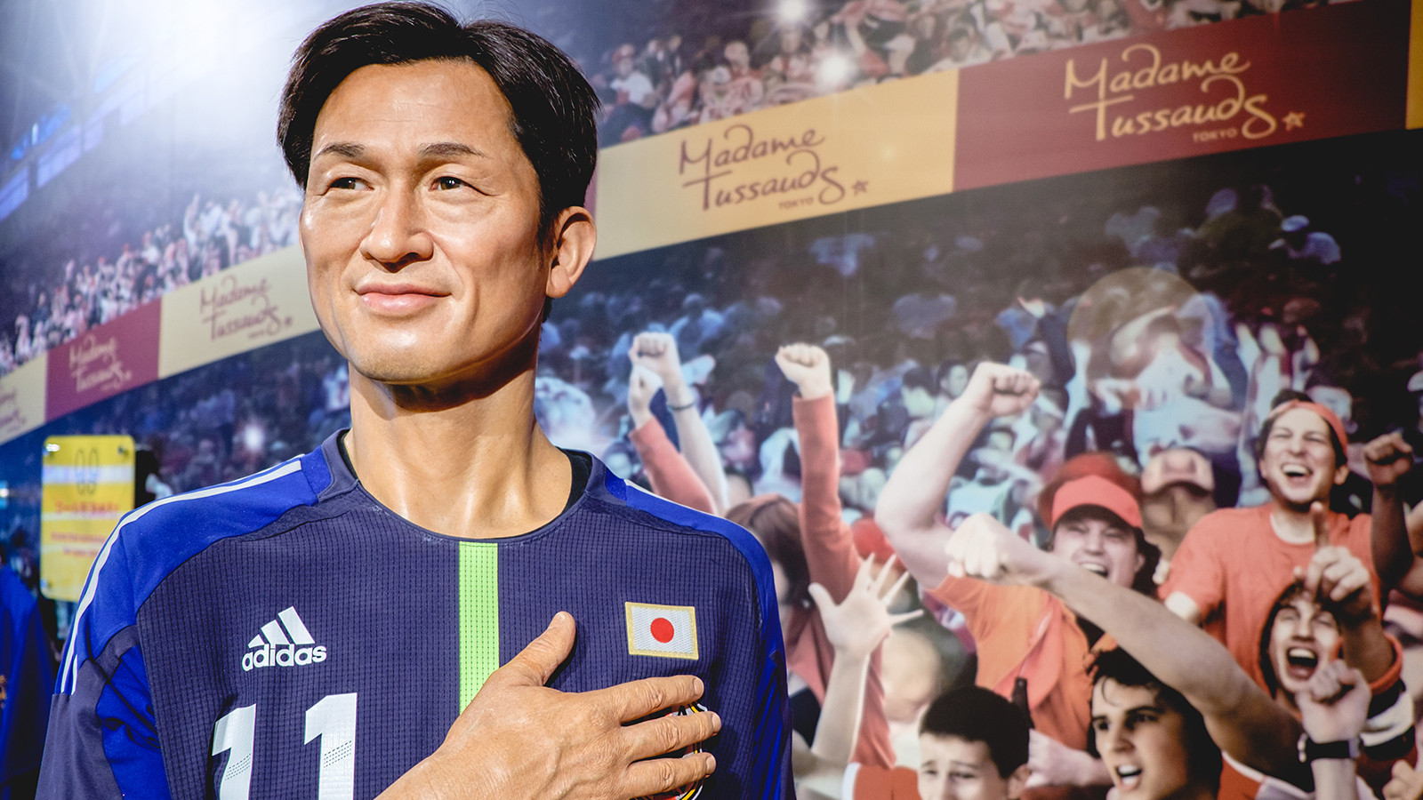 Dünyanın en yaşlı futbolcusu Miura'dan yeni sözleş…