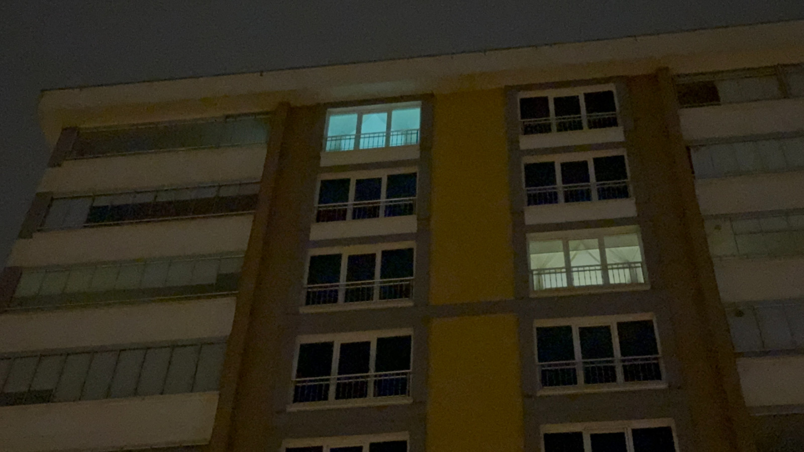 Samsun'da 9. kattan düşen öğretmen öldü