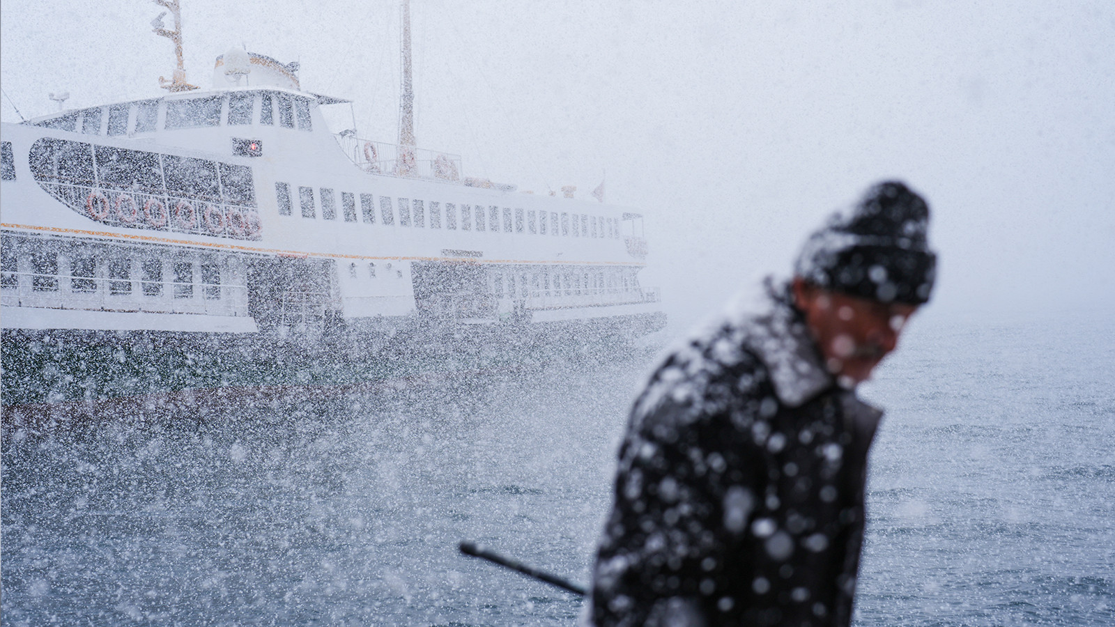 İstanbul'da yoğun kar: Vapur seferleri iptal