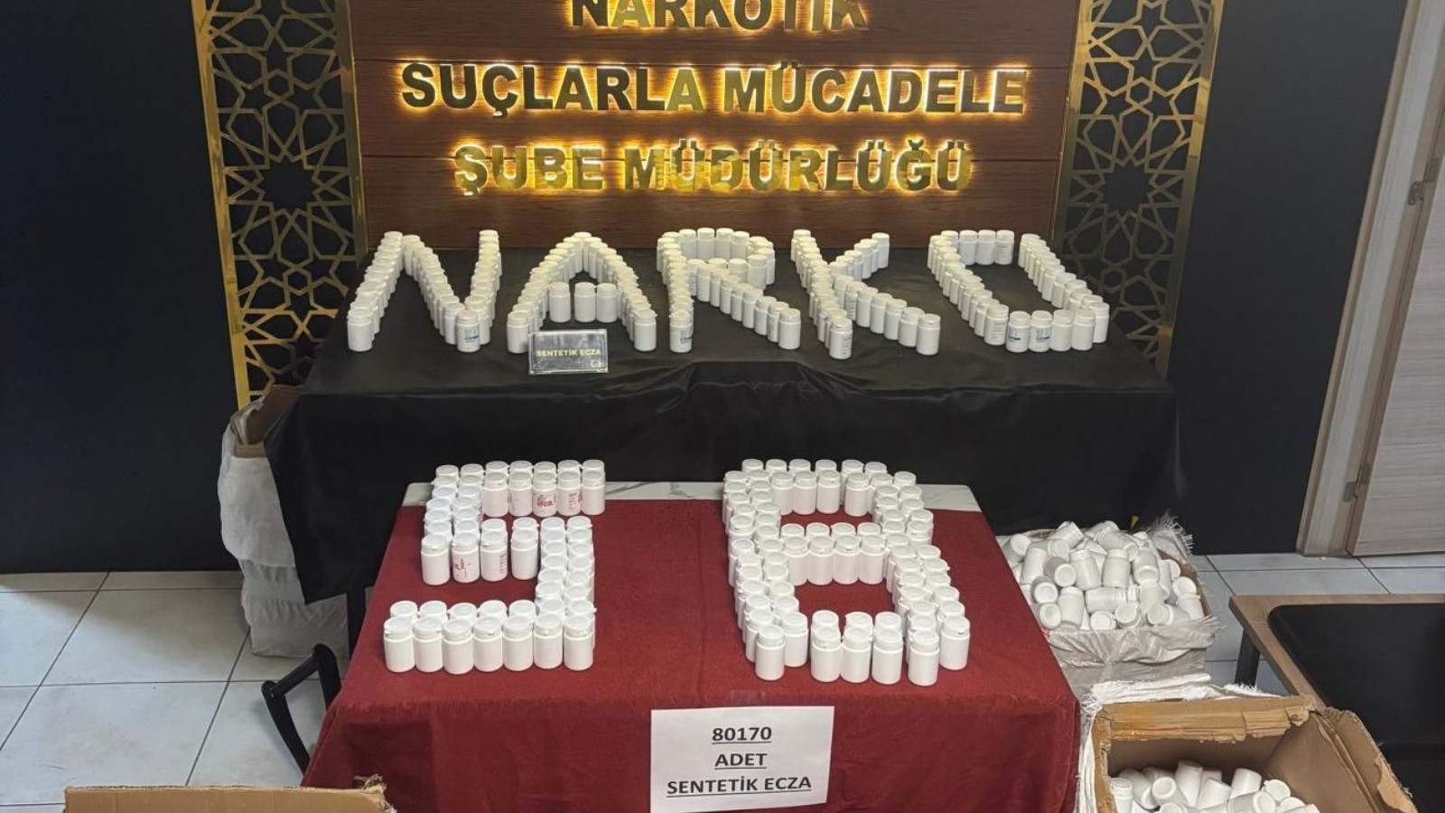 Sivas'ta uyuşturucu operasyonu! 80 bin hap ele geçirildi 