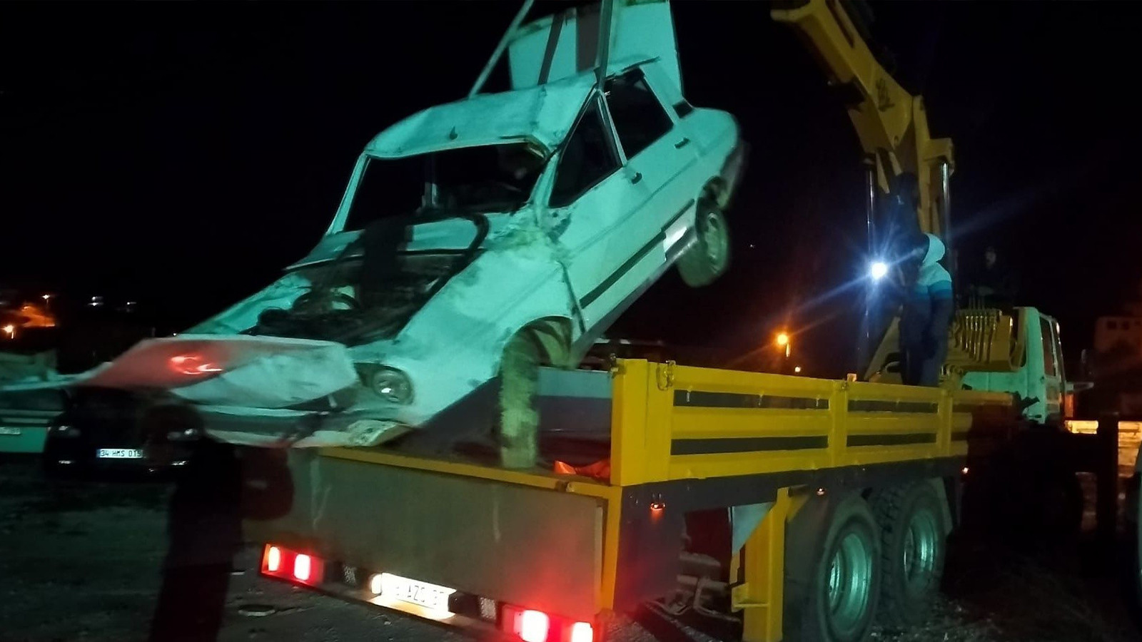 Otomobil şarampole yuvarlandı: 1 ölü