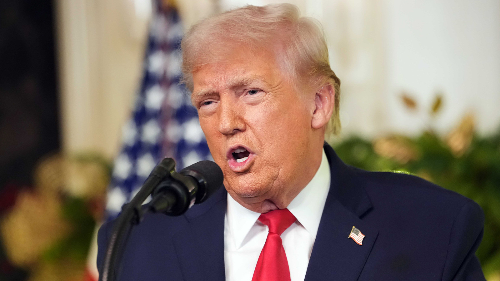 Trump'tan İran'a uyarı! "ABD devreye girecek"