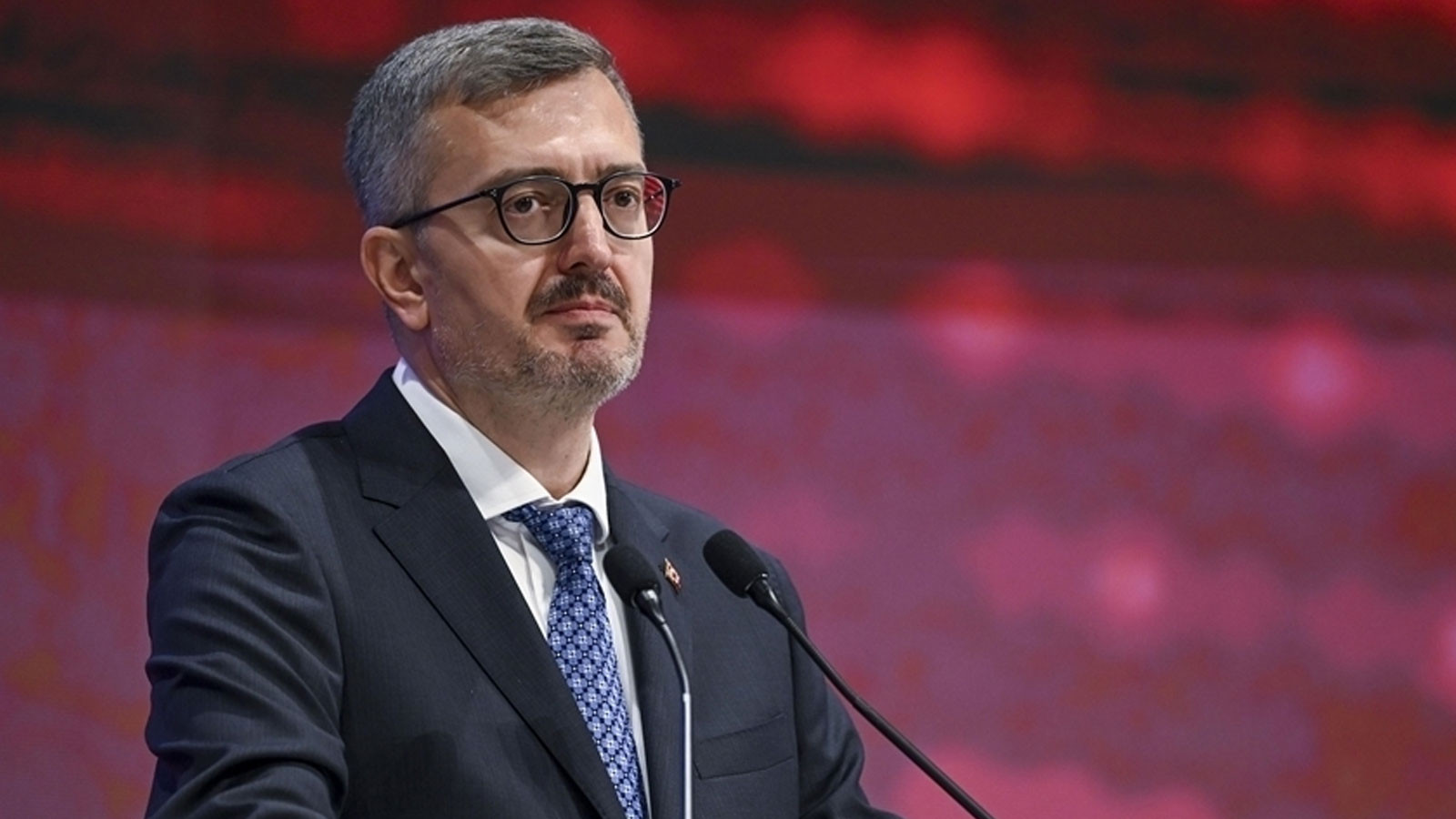 İletişim Başkanı Duran'dan Özgür Özel'e tepki: Söylemiyle açık bir çelişkidir