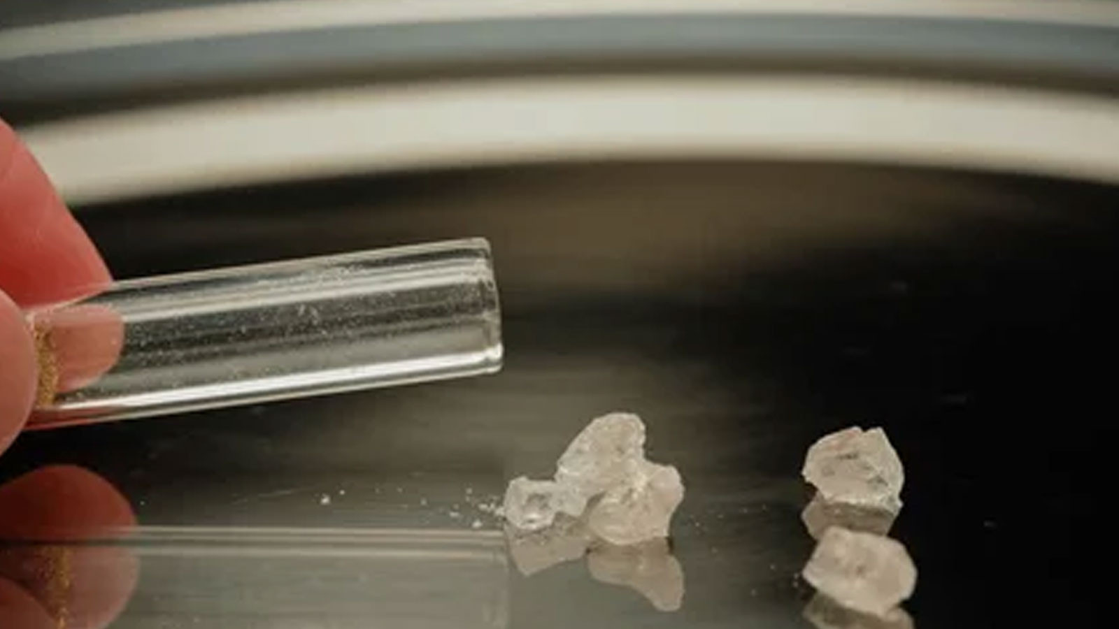 Profesör açıkladı: "Metamfetamin ve kokain gençler arasında tehlikeli boyutlara ulaştı"