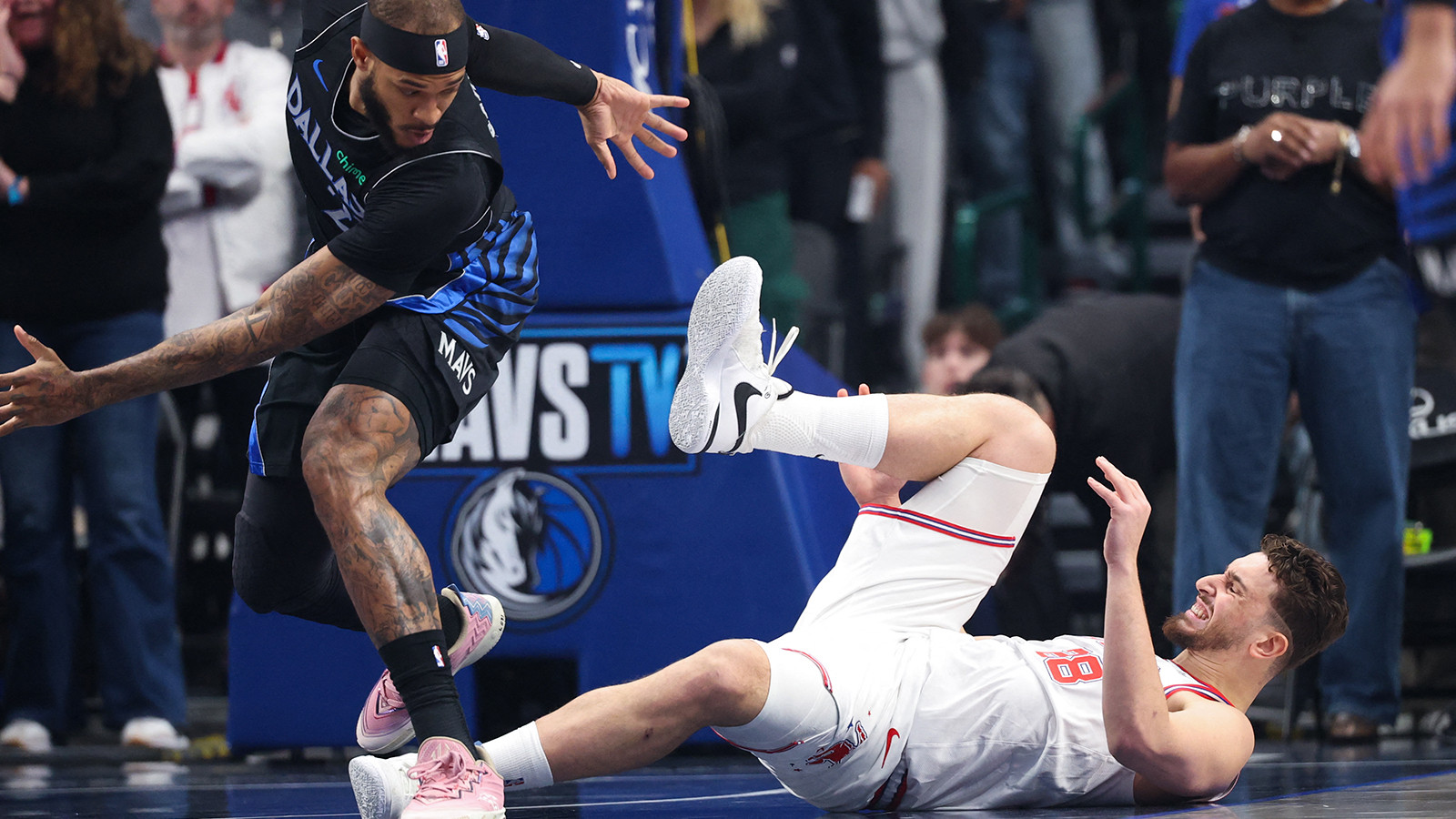 Alperen Şengün'e nazar değdi: 52. saniyede sakatlandı, maça devam edemedi