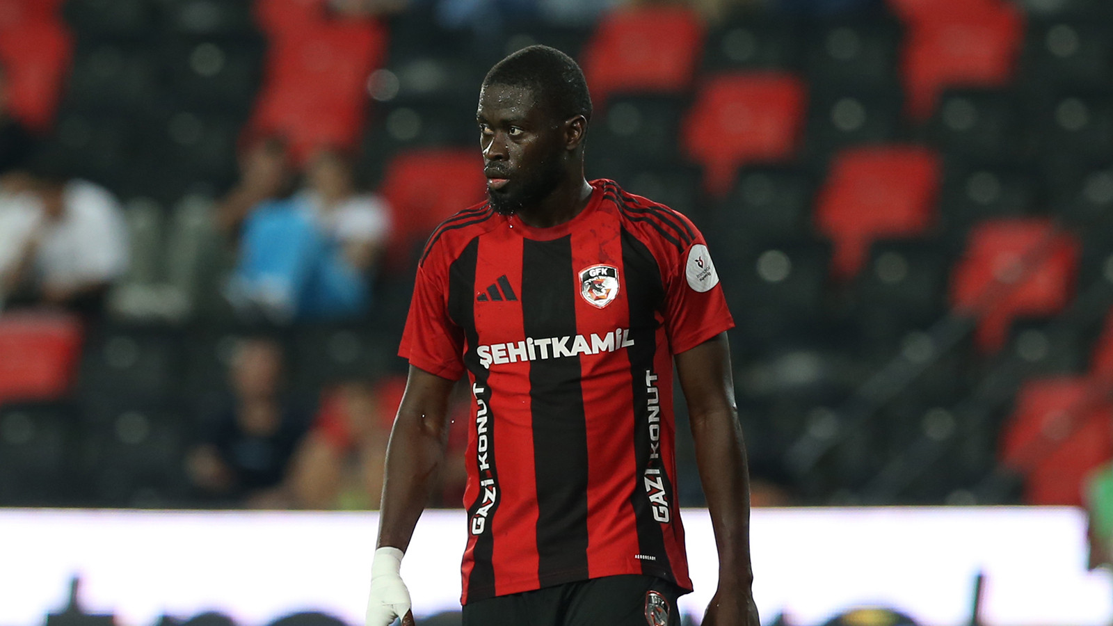 Gaziantep FK, Badou Ndiaye ile yollarını ayırdı