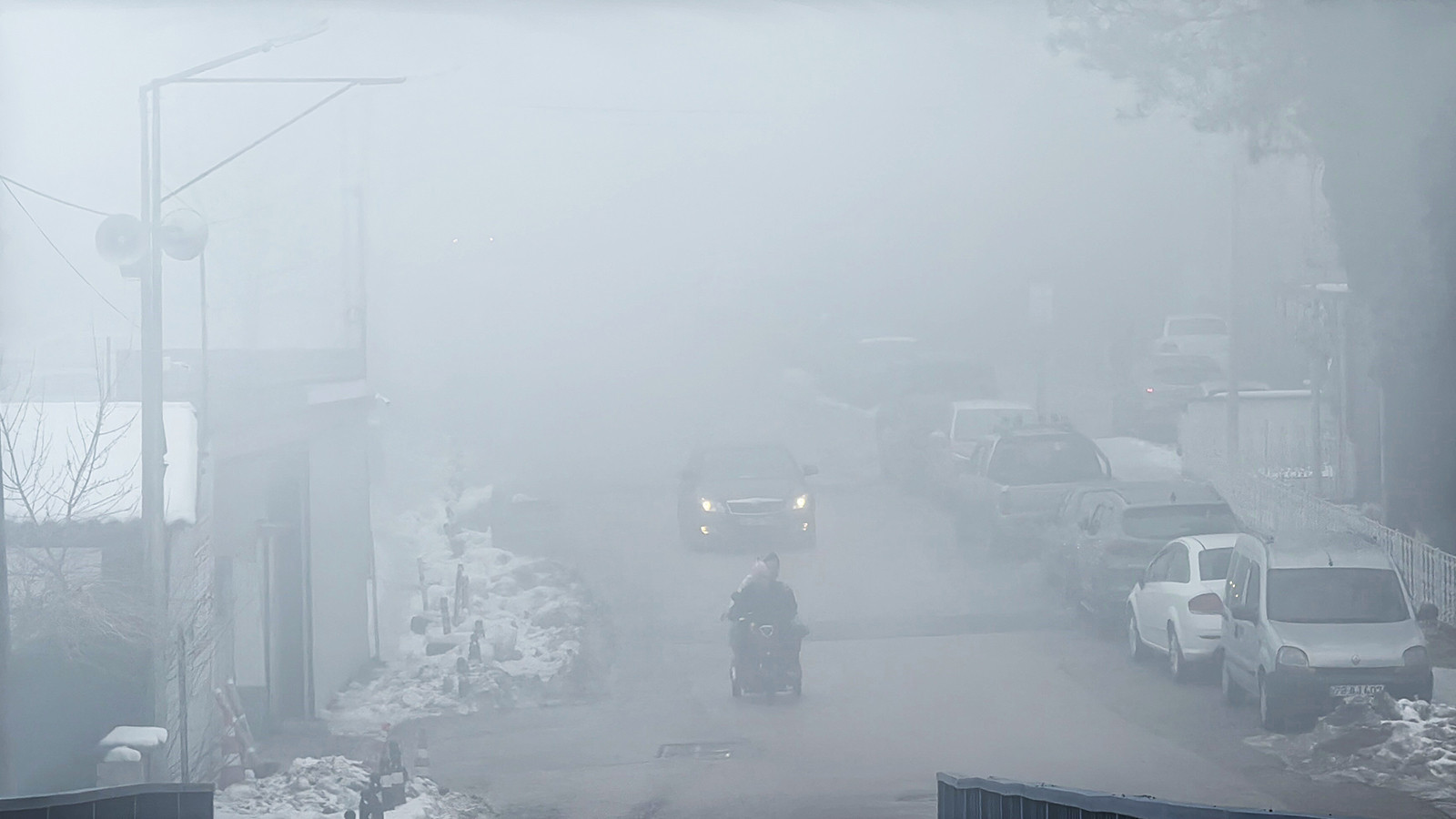Karabük'te yoğun sis: Göz gözü görmedi