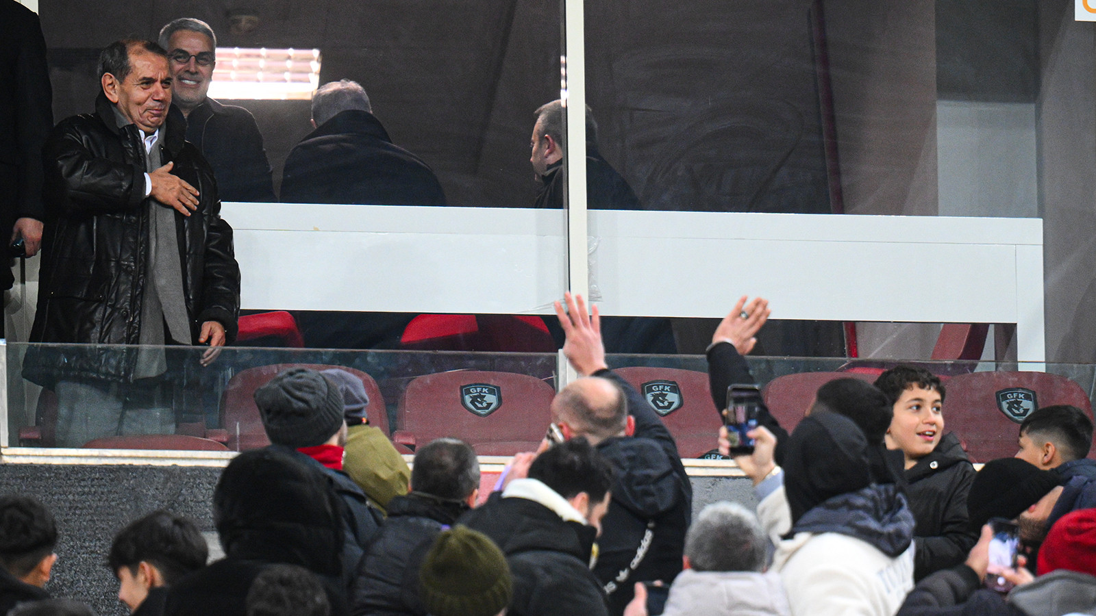 Galatasaray Kulübü Başkanı Dursun Özbek: "Şanlıurfa'da yarım kalan bir hesabımız var, finali Şanlıurfa'ya alsalar çok memnun olurdum"
