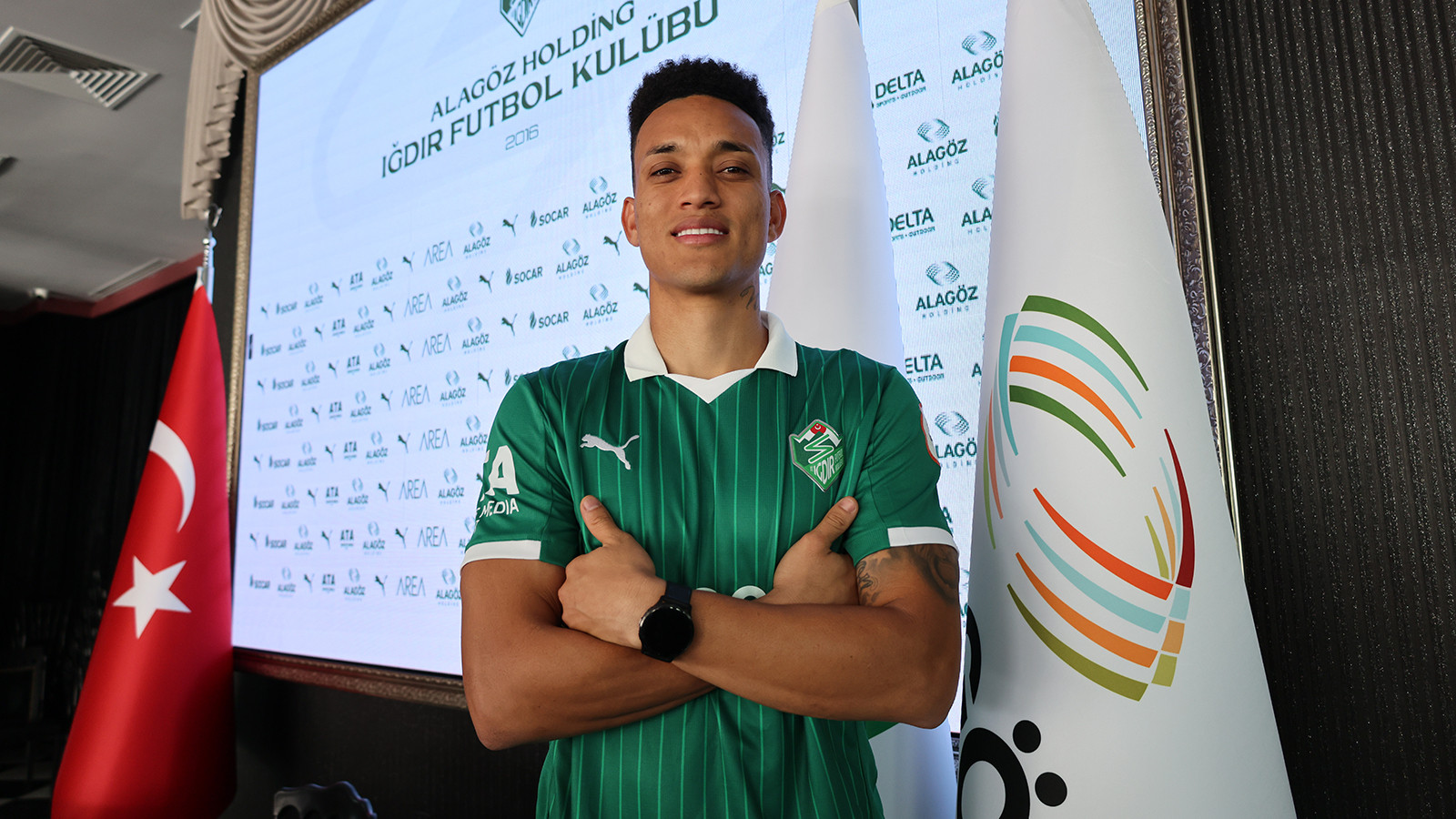 Iğdır FK, Tsunami'yi transfer etti