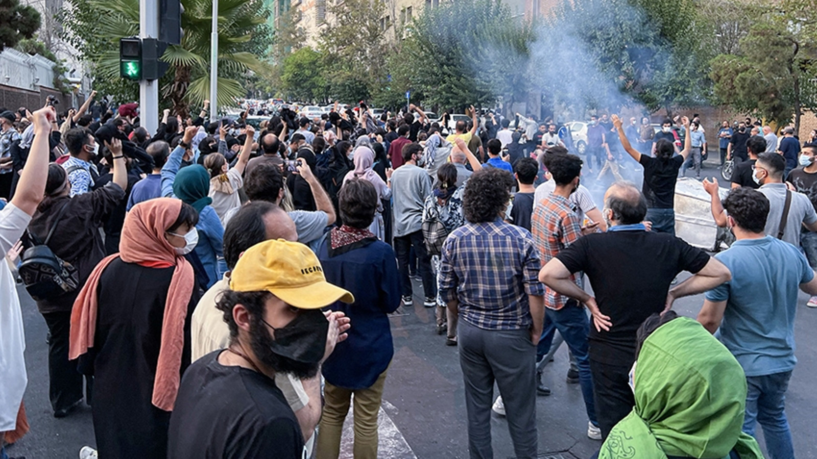 İran’daki protestolar! En az 35 kişi öldü, 1200 kişi yaralandı