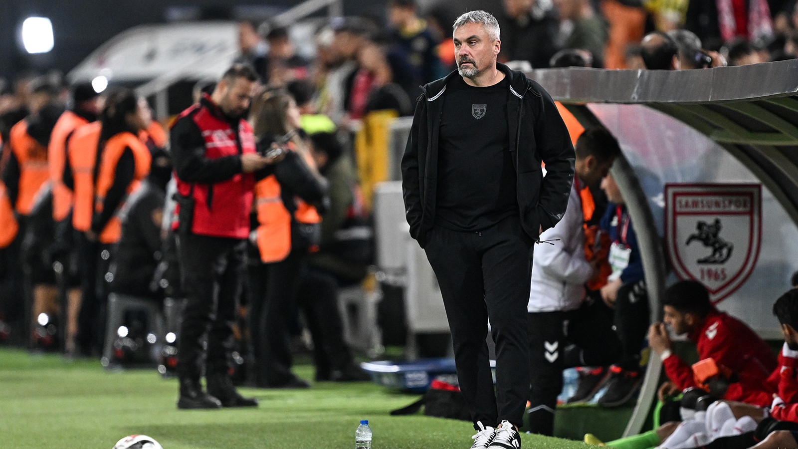 Samsunspor Teknik Direktörü Thomas Reis: "Fenerbahçe'yi tebrik ederim, hak ettikleri bir galibiyet aldılar"