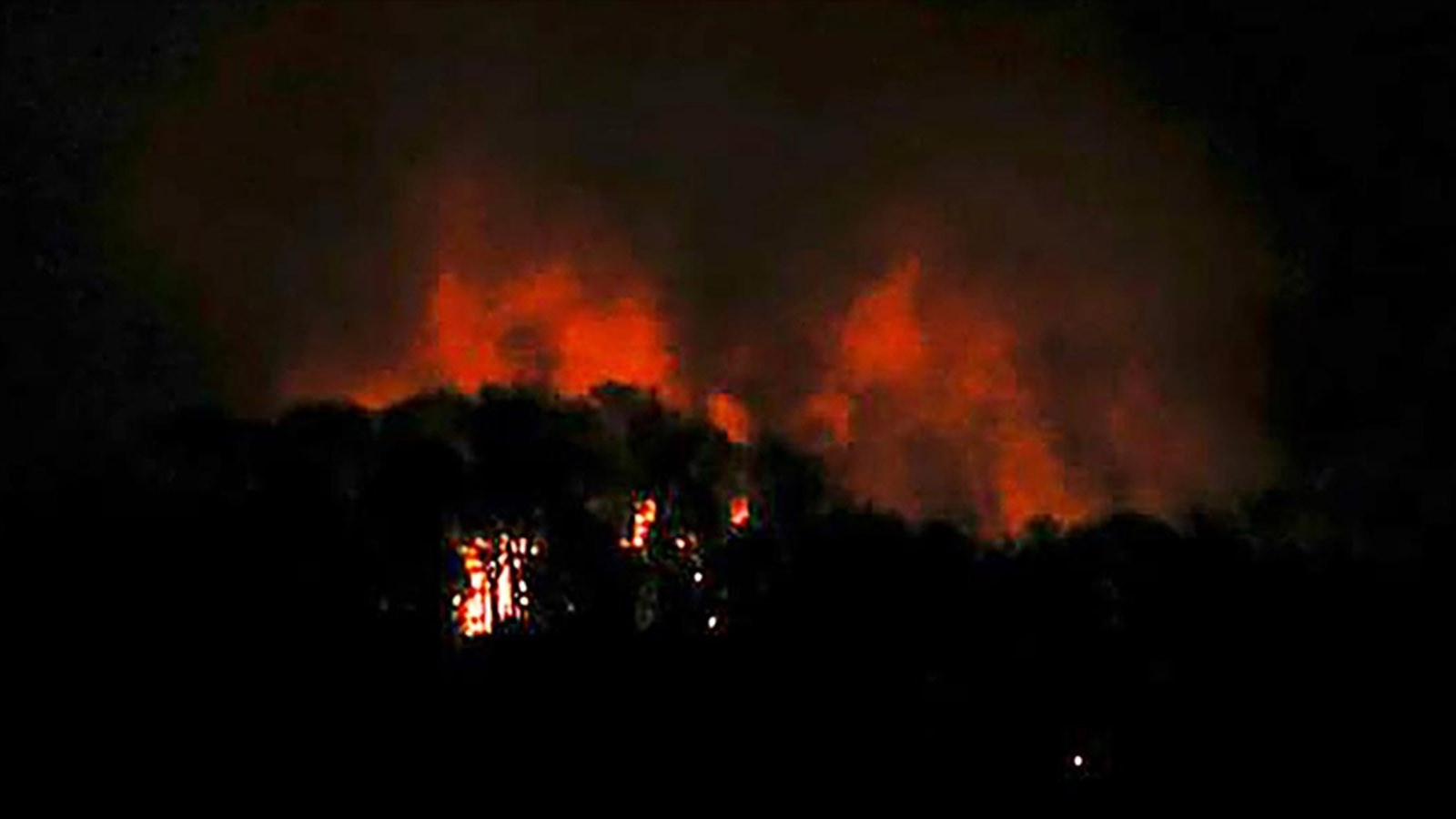 Venezuela'da başkanlık sarayı etrafında silah sesleri duyuldu