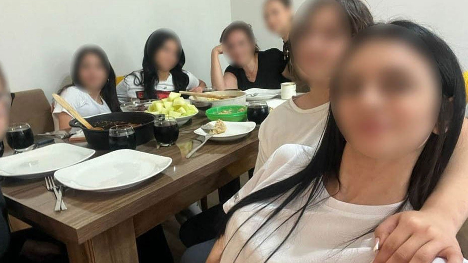 Ders saatinde öğrencileri evine götürüp temizlik yaptırdı: Öğretmene soruşturma başlatıldı