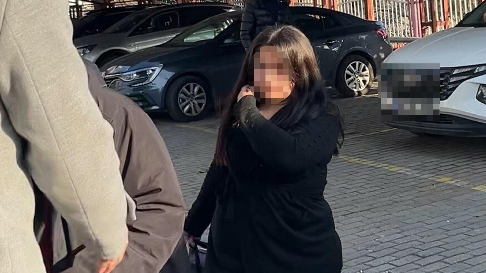 Kadın 22 erkek 65 yaşında... Aşk vaadiyle 1,5 milyon lira kaptırdı