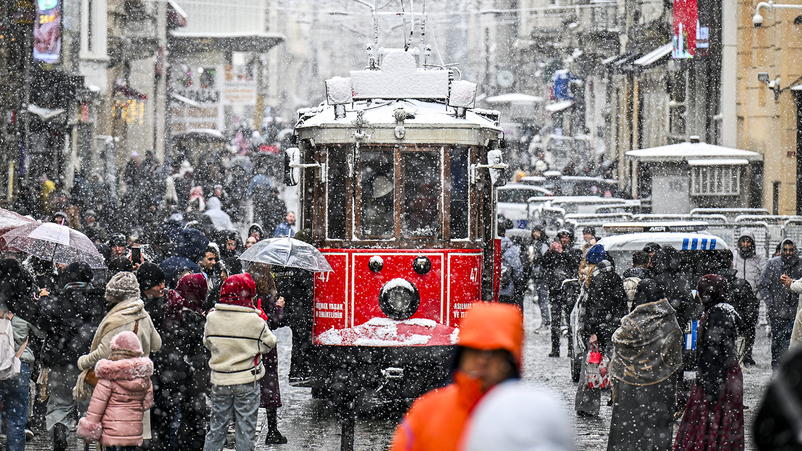 AKOM gün verdi: İstanbul'a kuvvetli kar geliyor