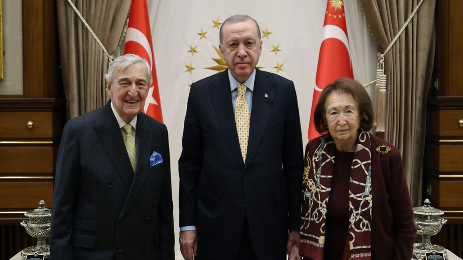 Cumhurbaşkanı Erdoğan, iş insanları Koç ve Arsel'i kabul etti