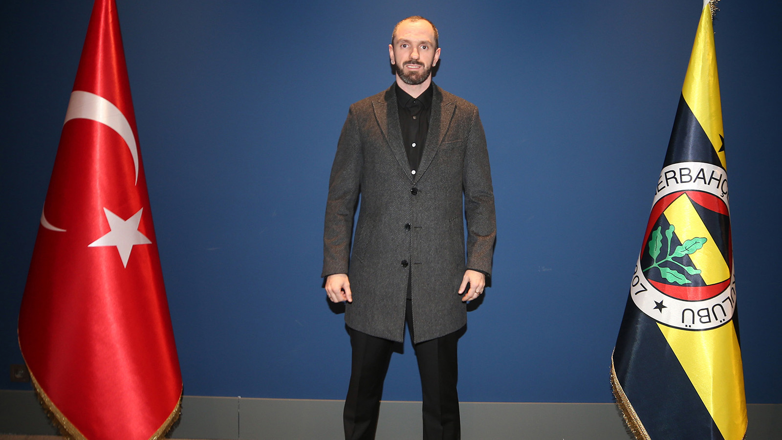 Fenerbahçe, Ramil Guliyev'i atletizm şube sorumluluğuna getirdi