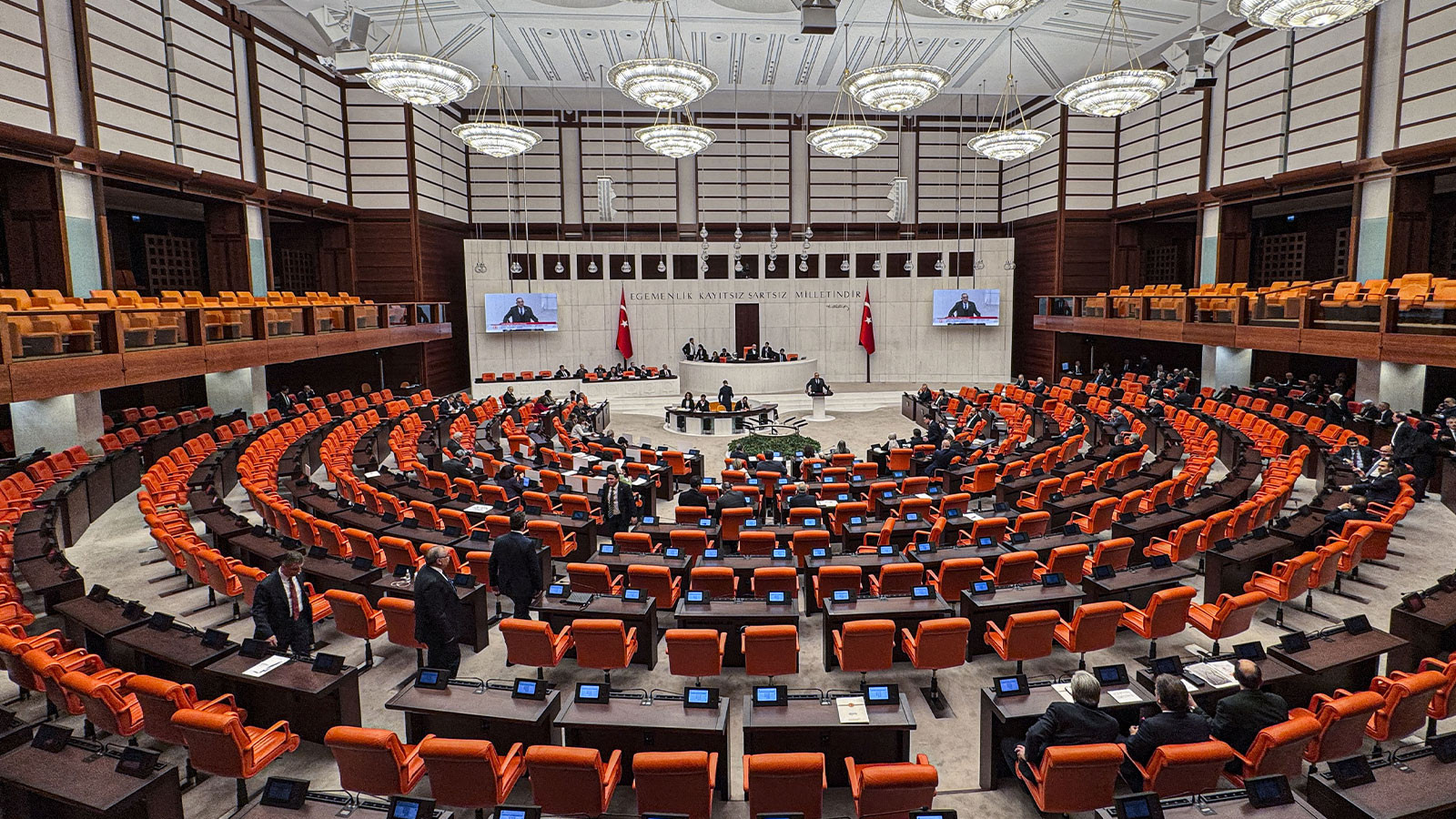 Trafik cezaları artıyor: Kanun Teklifi'nin 4 maddesi kabul edildi