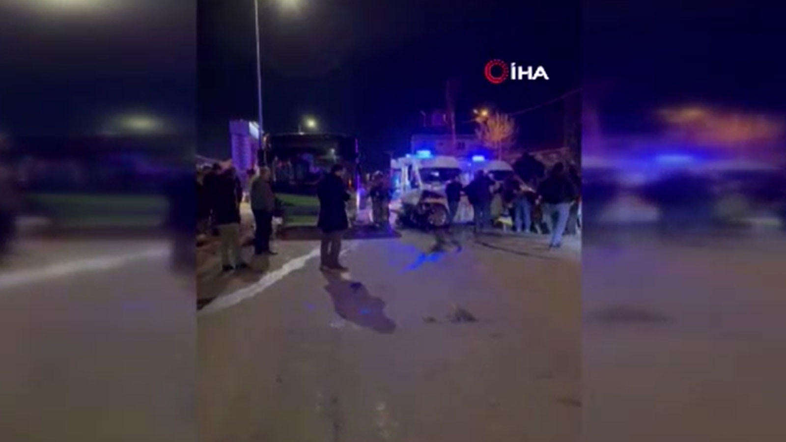 Arnavutköy’de korkutan kaza! Yolcu otobüsü ile otomobil çarpıştı: Yaralılar var