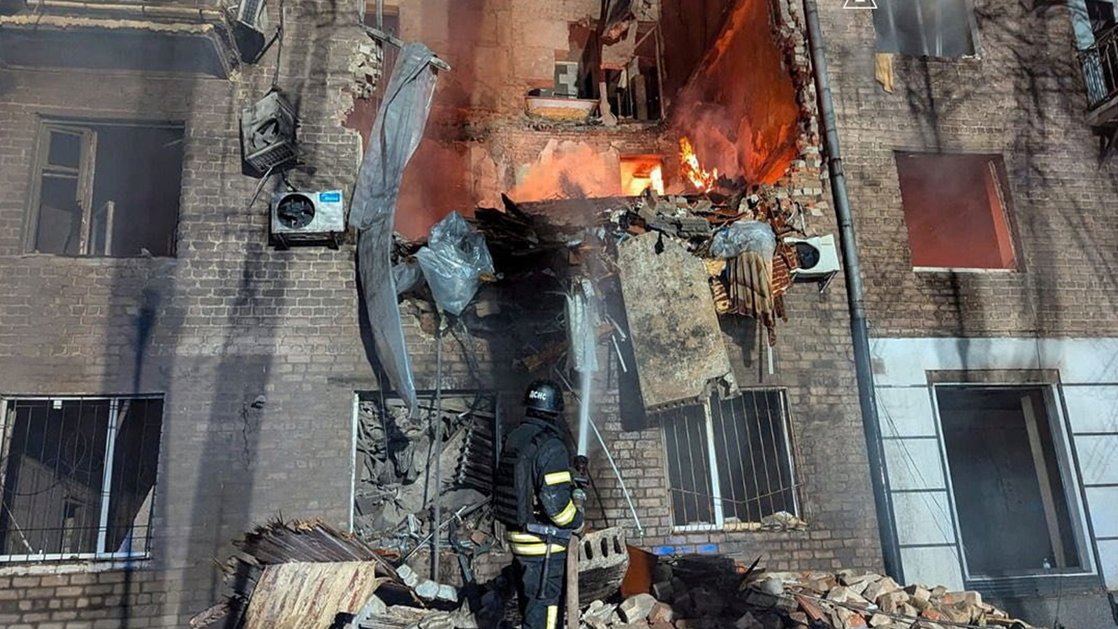 Rusya'dan Putin'in konutuna saldırıya Oreşnik füzesiyle yanıt!