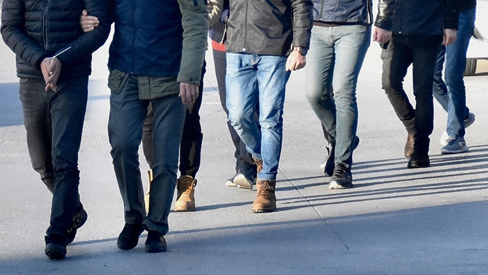 34 ilde FETÖ operasyonu: 77 şüpheli yakalandı