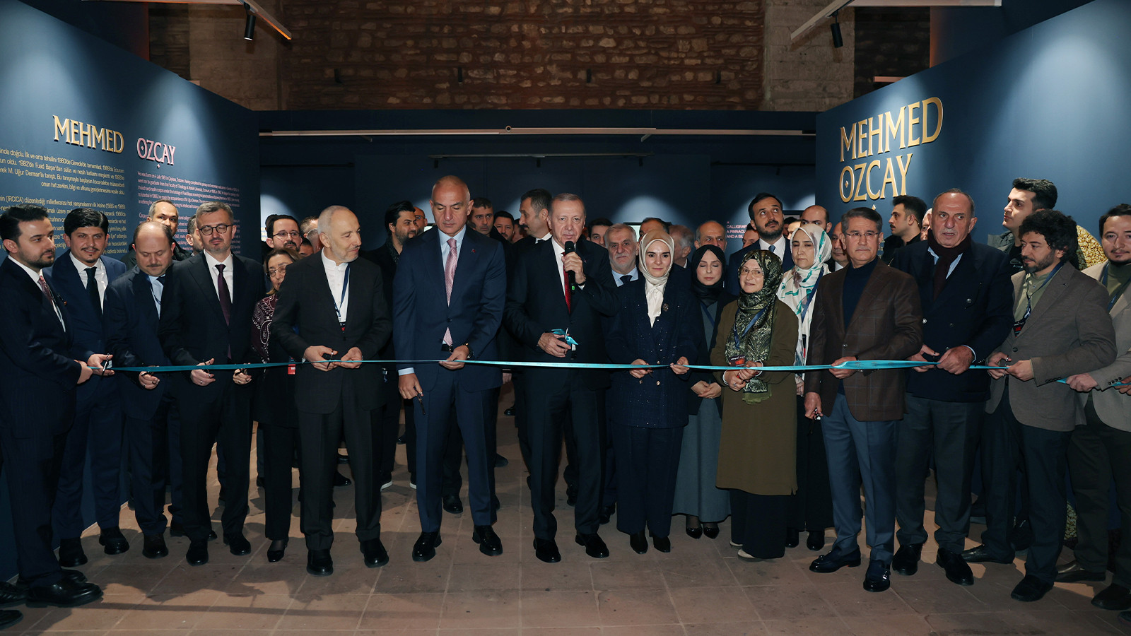 Cumhurbaşkanı Erdoğan, Hane İslam Eserleri Sergisi'nin açılışını yaptı