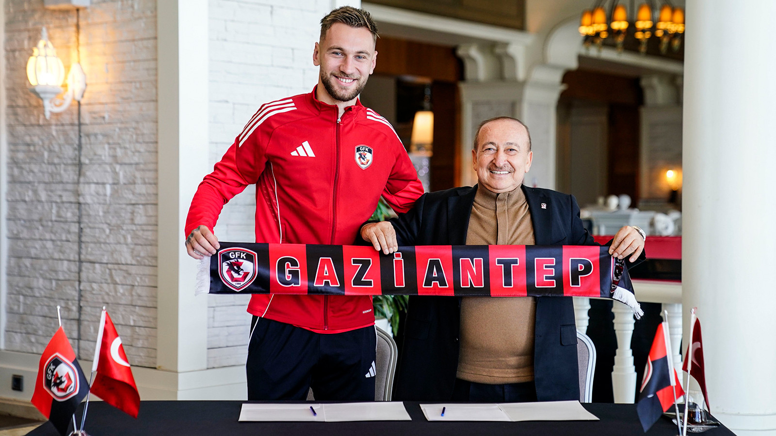 Gaziantep FK, Trabzonspor'dan Denis Draguş'u kiraladı