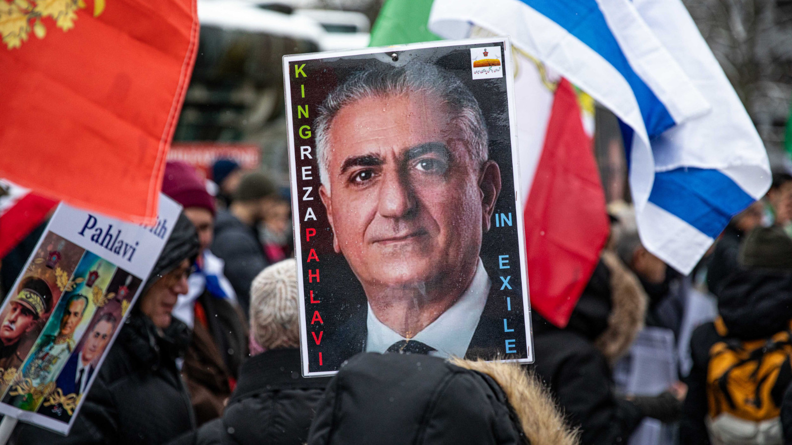 Son İran Şahı'nın oğlu Rıza Pehlevi ortaya çıktı: Rejime diz çöktürün, İran'a dönüyorum