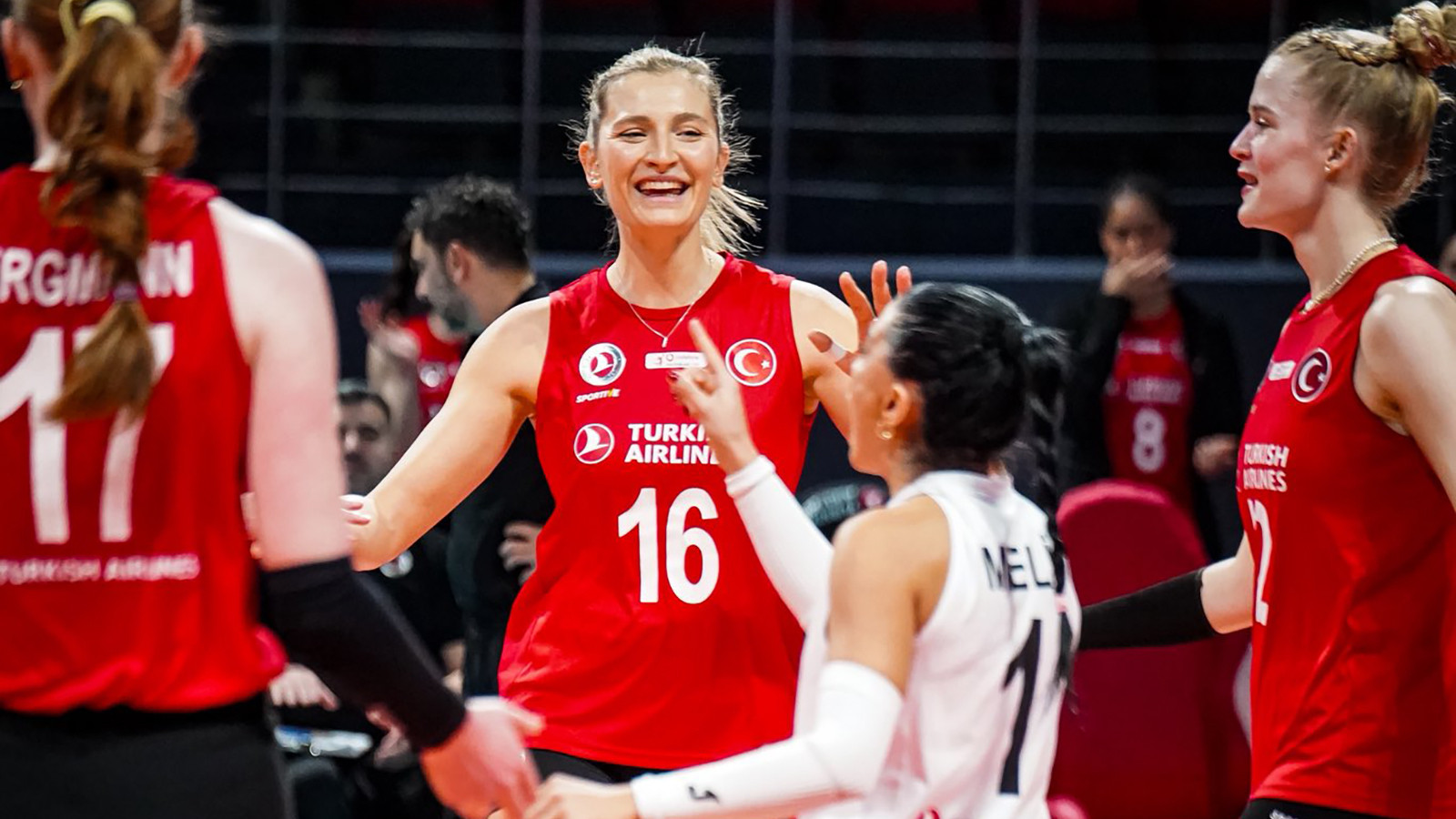 Türk Hava Yolları, Fenerbahçe'yi altın sette yendi