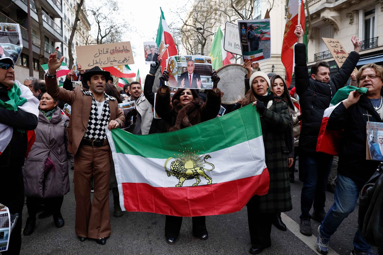 İran'daki protestolarda ölü sayısı artıyor! Pezeşkiyan: Halkı dinlemeye hazırız - Resim: 3