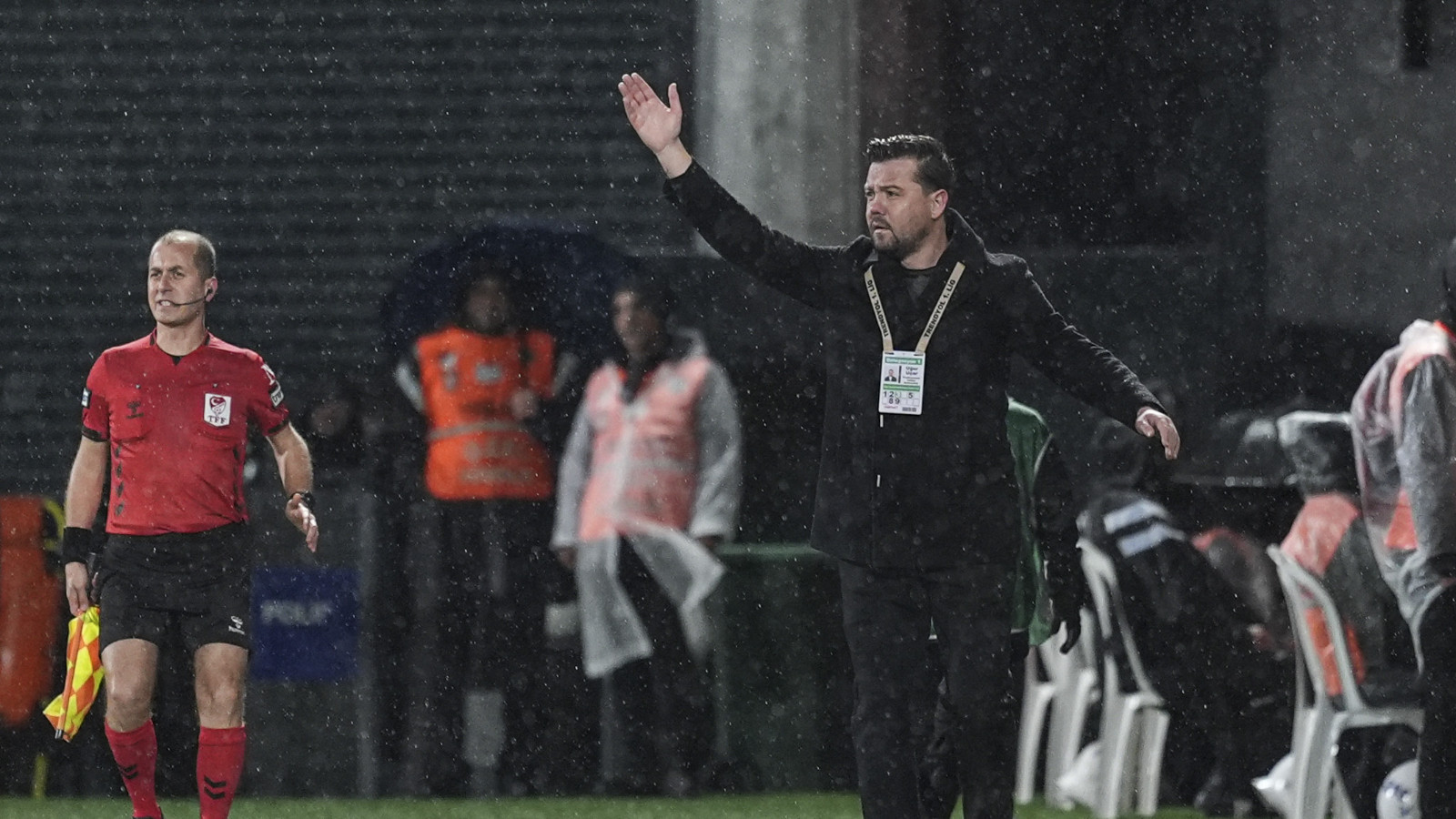 Uğur Uçar: Bu takımı Süper Lig’e çıkarmak için çalışacağız