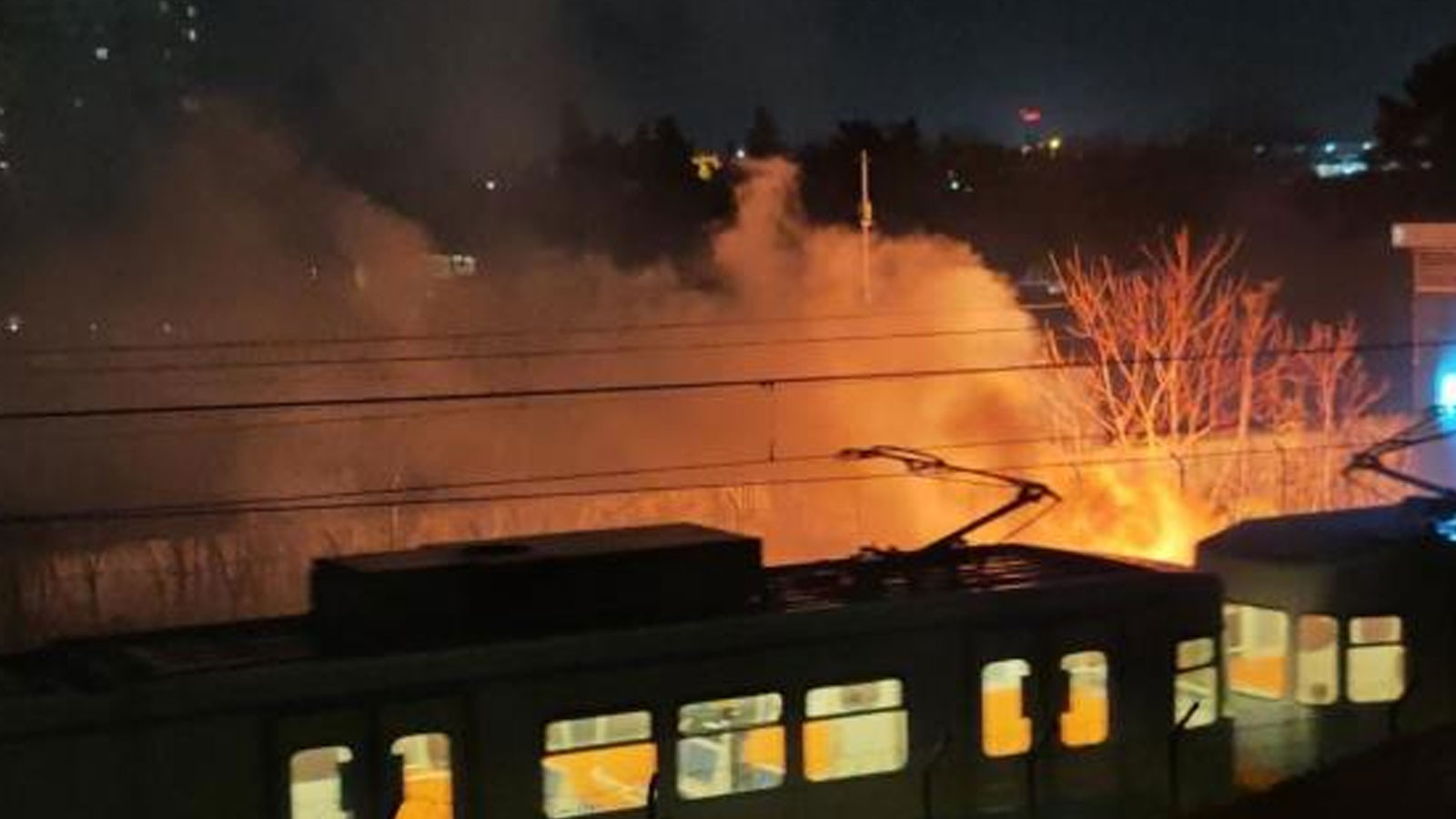 Yenibosna Metro İstasyonunda yangın paniği