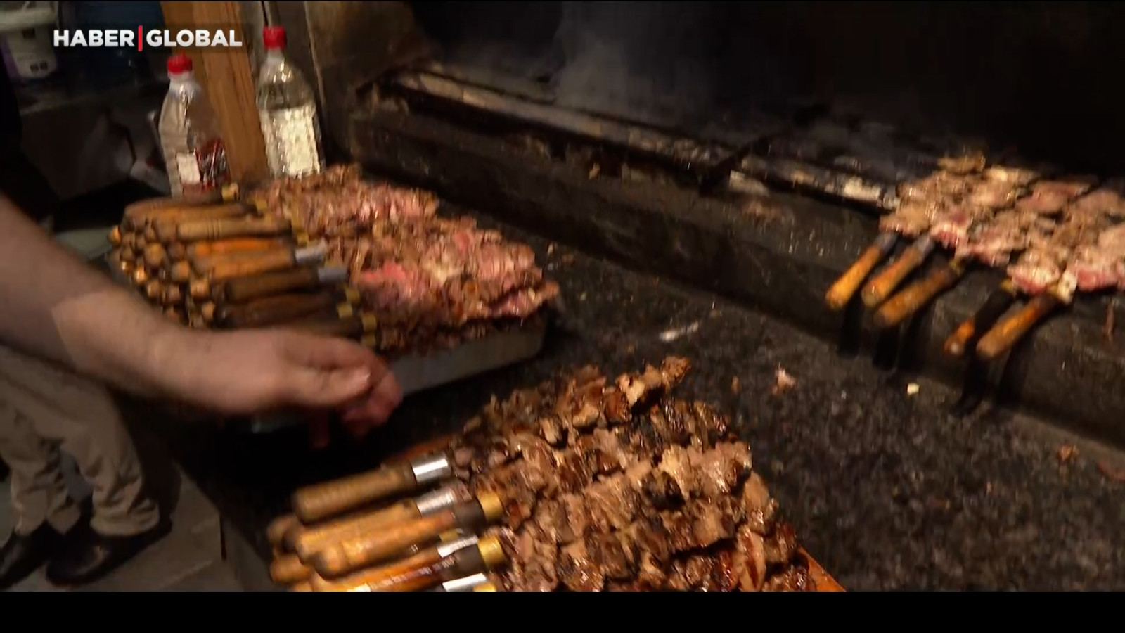 Erzurum cağ kebabı dünya listesinde: 100 dünya yemeği arasında 9'uncu sırada yerini aldı