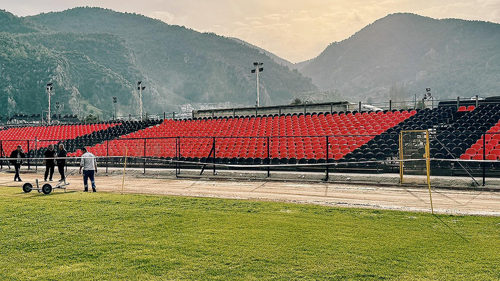 Fethiye'de Galatasaray heyecanı! Tarihi maç öncesi yoğun hazırlık