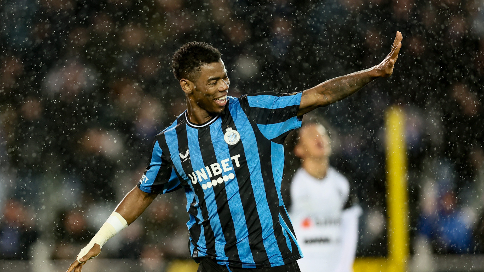 Galatasaray, Raphael Onyedika transferini bitirdi