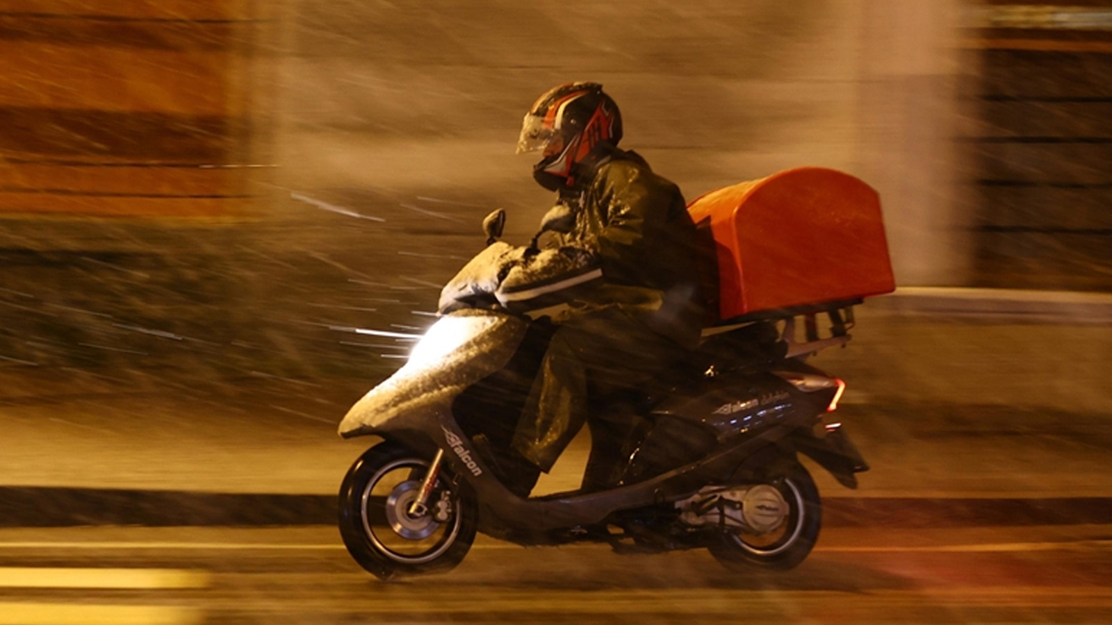 Kocaeli’de motosiklet, scooter ve motokuryelerin trafiğe çıkışı yasaklandı