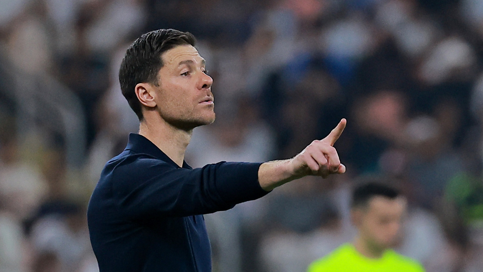 Real Madrid'de Xabi Alonso gitti, Alvaro Arbeloa geldi