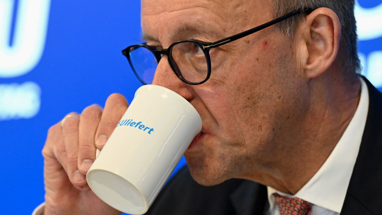 Almanya Başbakanı Merz: İran'da rejim kısa süre içinde düşecek