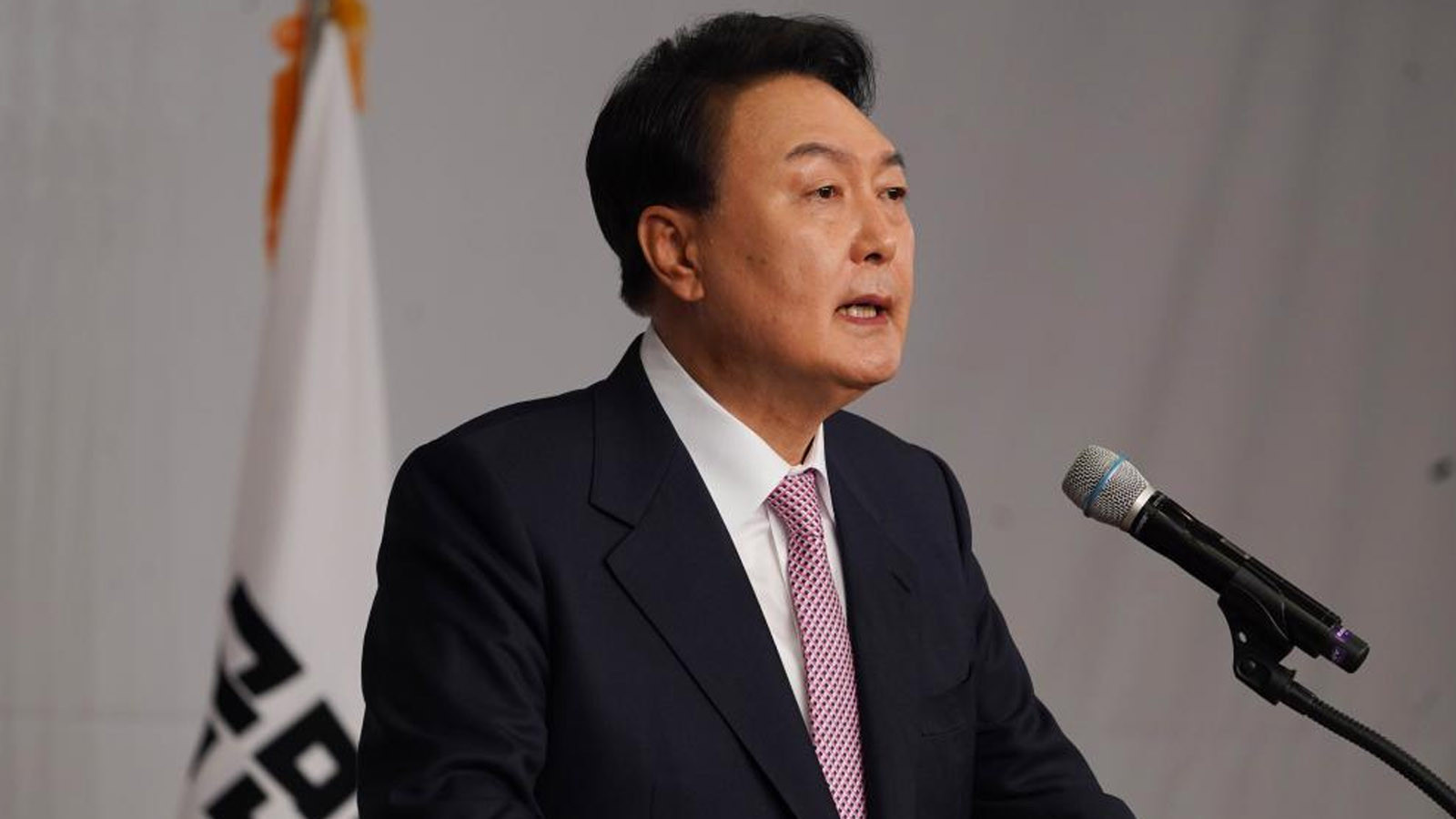 Güney Kore'nin eski lideri Yoon hakkında idam cezası istemi