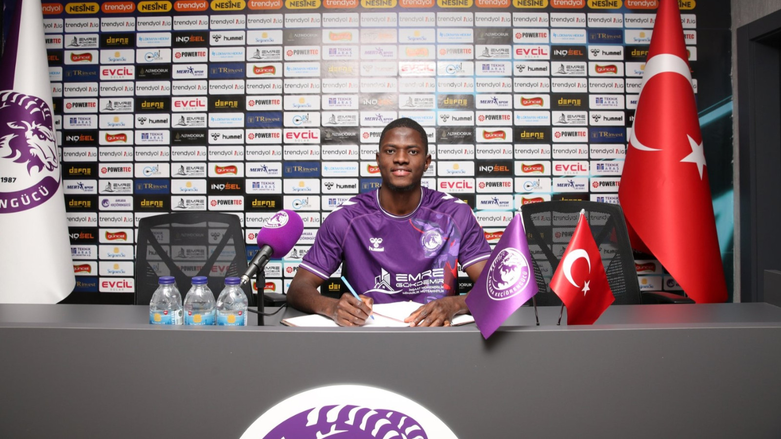 Keçiörengücü, Ousmane Diaby'yi kadrosuna kattı