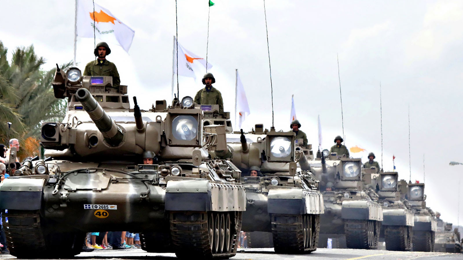 Rum Kesimi mayınlı arazide! AB kartıyla efelik taslıyorlar