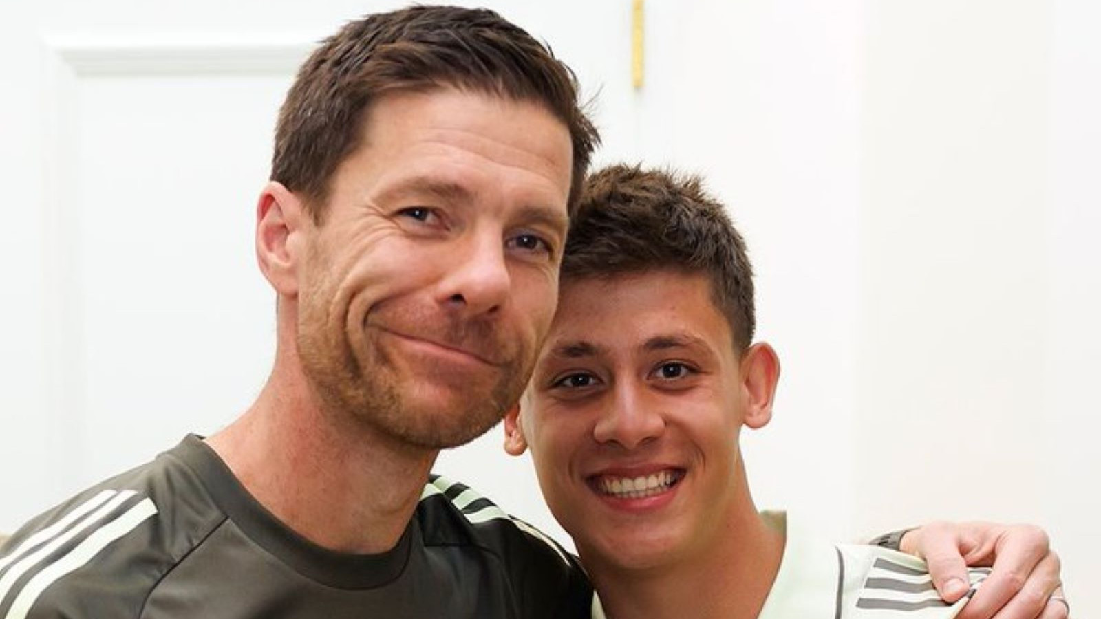 Xabi Alonso'ya böyle veda ettiler