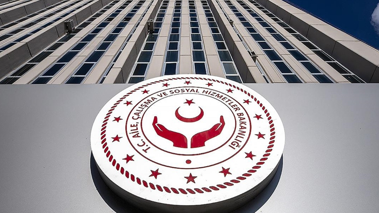 Bakanlıktan, 'gece kulüplerinde kız çocukları çalıştırılıyor' iddiasına ilişkin açıklama