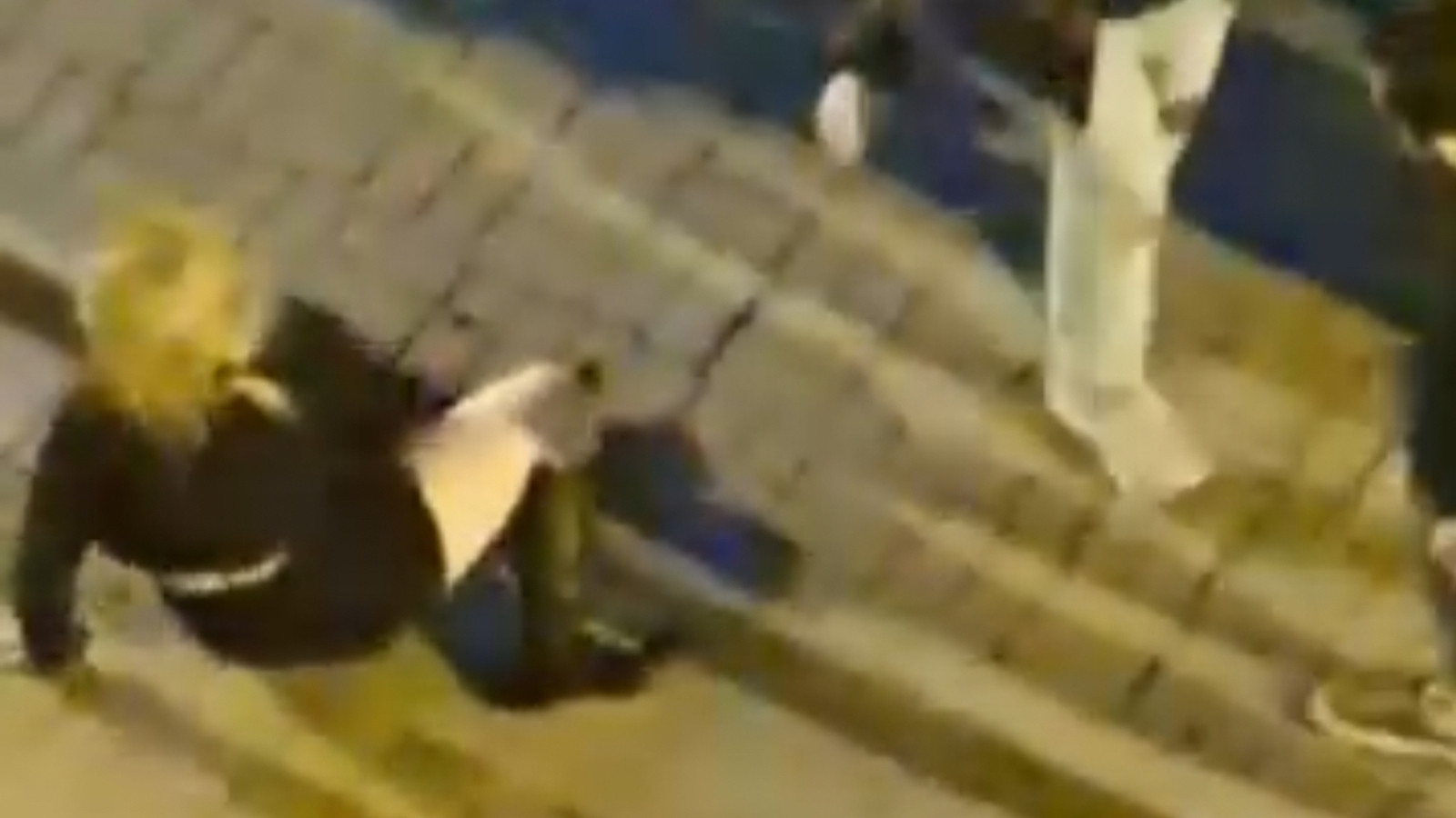 Beşiktaş'ta otel ücreti kavgası: Sevgilisi bırakıp kaçtı, parası olmayan kadın görevliyi dövdü