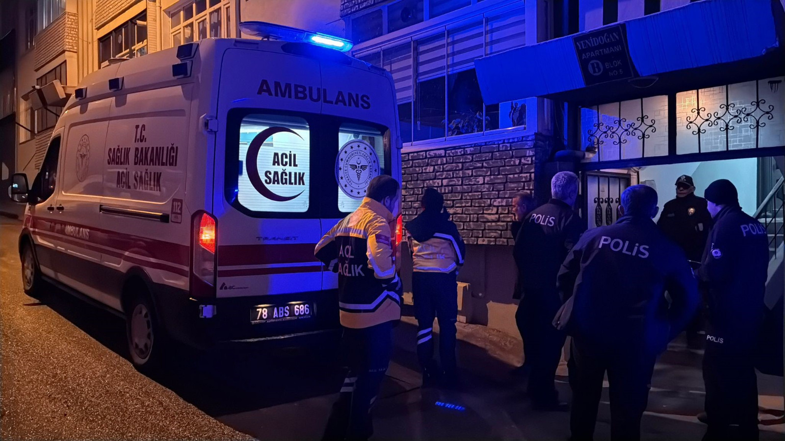 Karabük'te yaşlı adam merdiven boşluğunda ölü bulundu