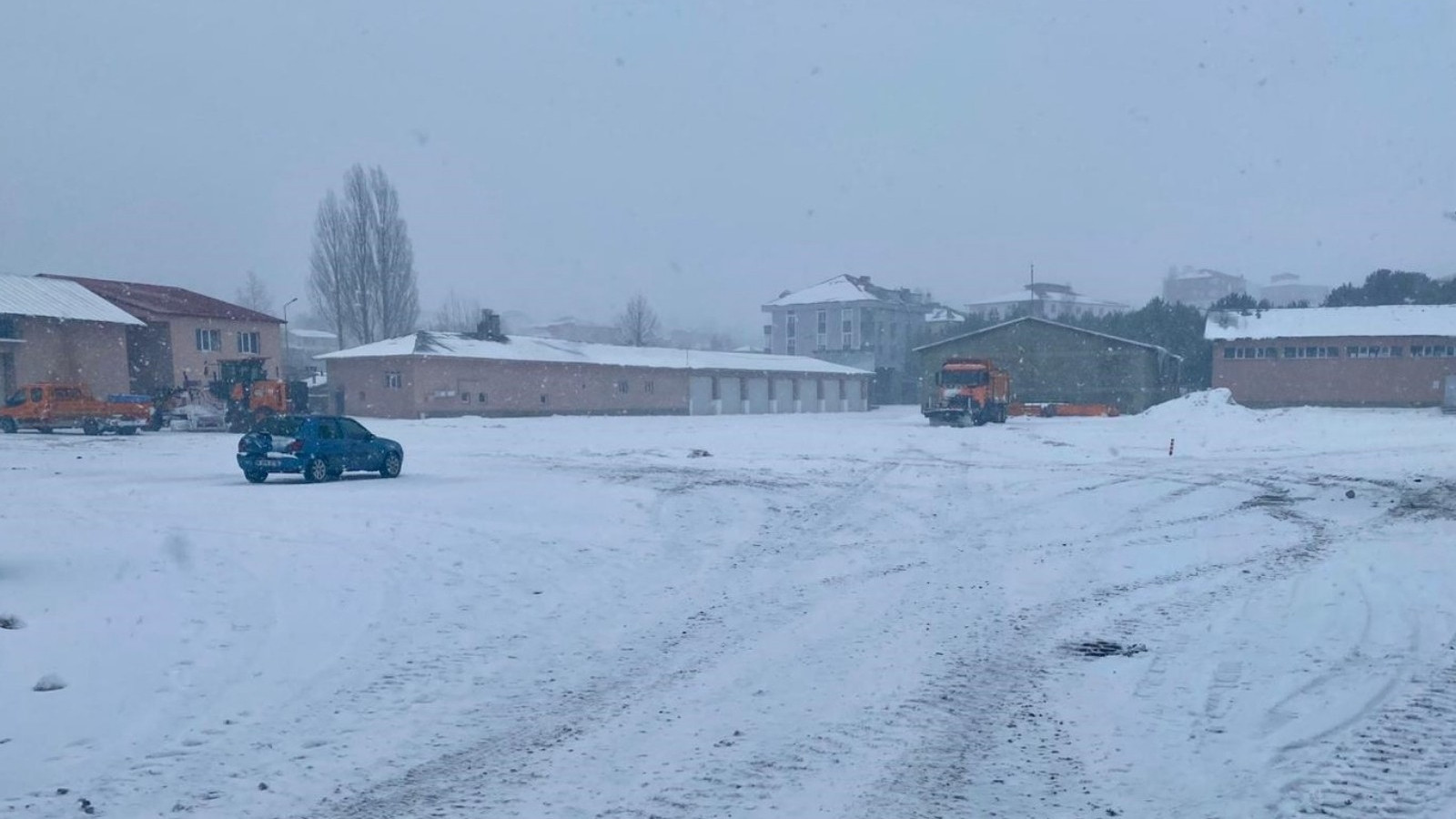 Kars'ta 204 köy yolu ulaşıma kapandı 