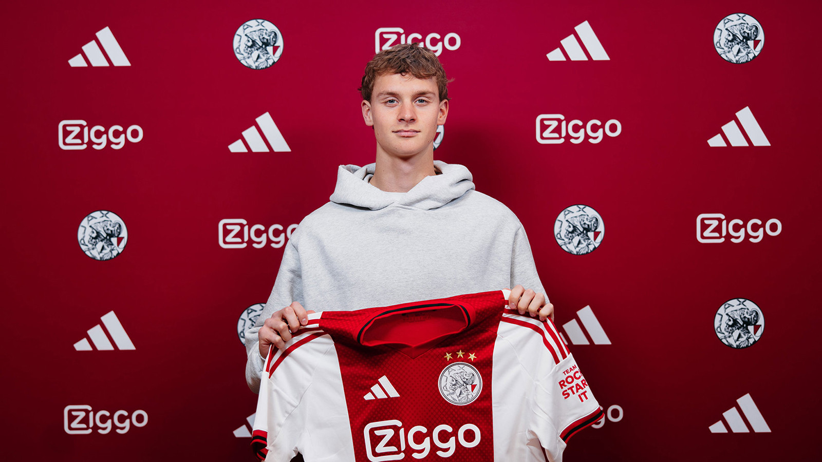 Maximilian Ibrahimovic babasının izinde: Ajax'a imza attı